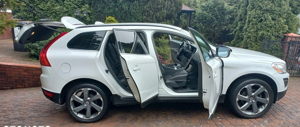 Volvo XC 60 cena 50900 przebieg: 246000, rok produkcji 2013 z Piaski małe 781